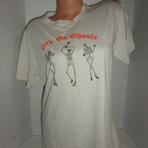 PINK Victoria's Secret Let's Go Ghouls Tee - Picture 3 of 5